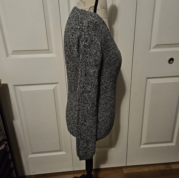 Blue Notes Sweater Size Medium - Picture 2 of 5